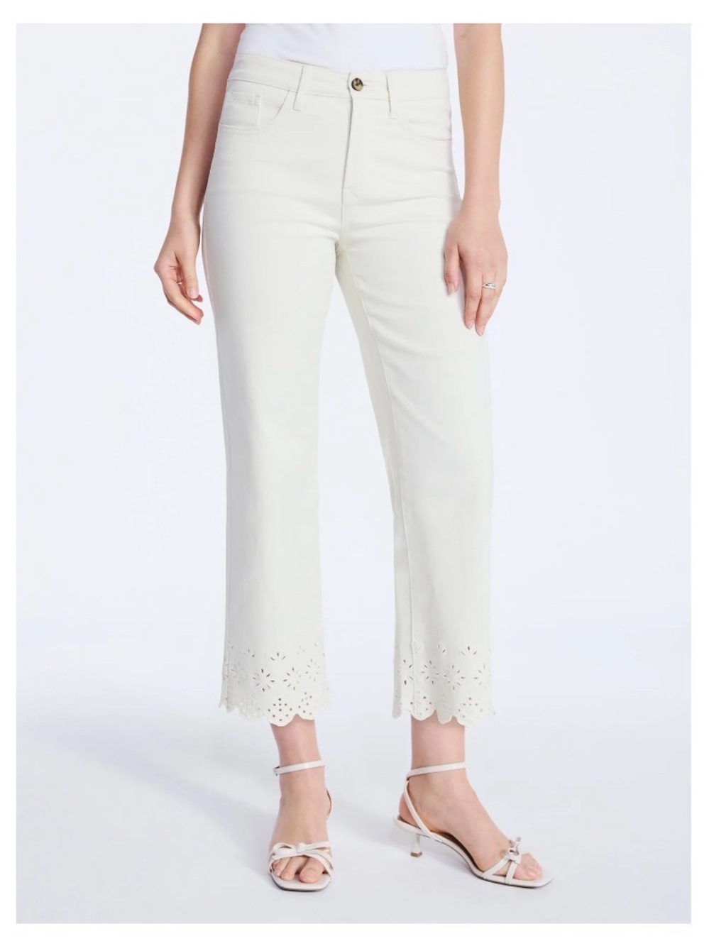 Free Assembly Women’s Embroidered Eyelet Cropped Jeans